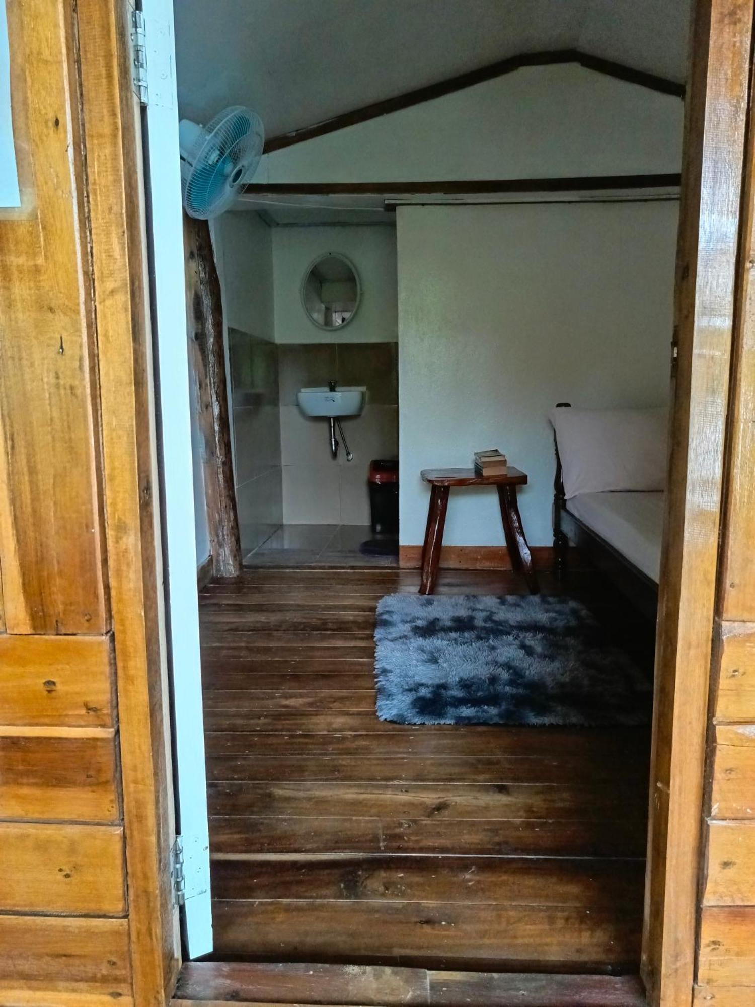 Mil'S Hillside Tourist Inn San Vicente  Zewnętrze zdjęcie